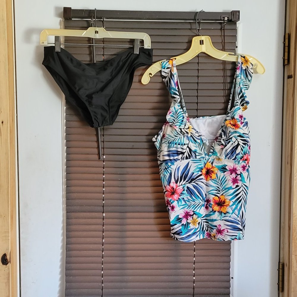 Time and Tru womans tankini plus NEW bottoms size L 12-14